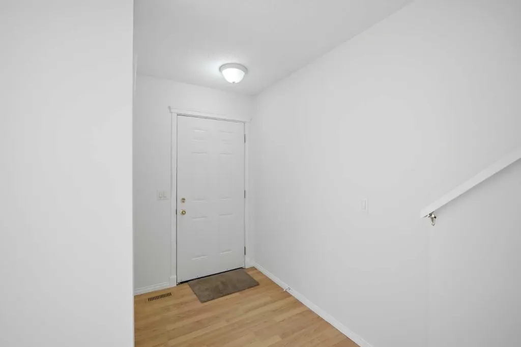 6016 Martingrove Road NE Calgary AB T3J 2M8