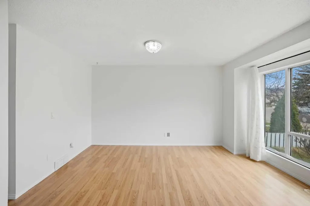 6016 Martingrove Road NE Calgary AB T3J 2M8