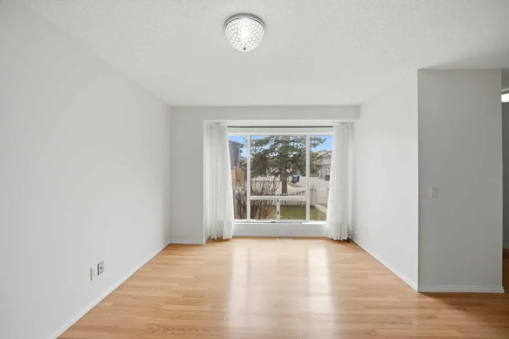 6016 Martingrove Road NE Calgary AB T3J 2M8