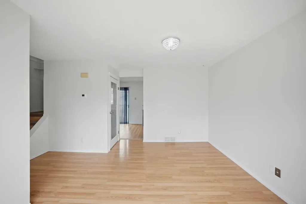 6016 Martingrove Road NE Calgary AB T3J 2M8