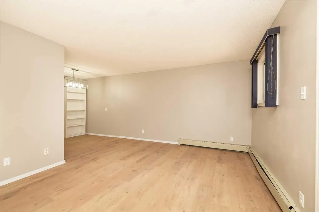 85 Foxbend Crescent N Lethbridge AB T1H 5T4