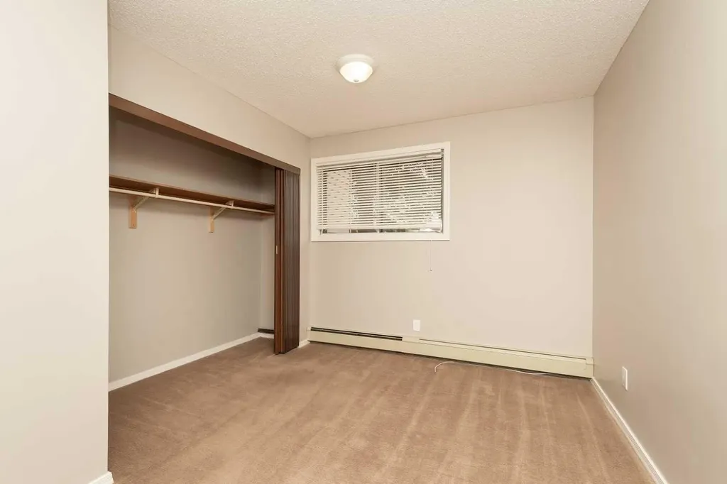 85 Foxbend Crescent N Lethbridge AB T1H 5T4