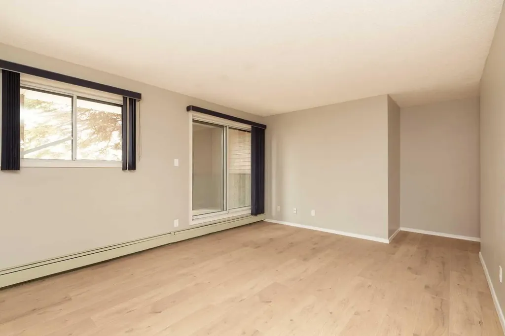 85 Foxbend Crescent N Lethbridge AB T1H 5T4