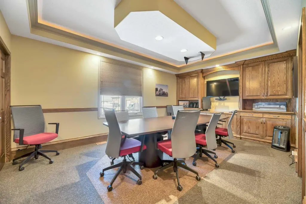 114 & 118 Canal Garden Strathmore AB T1P 1Y4