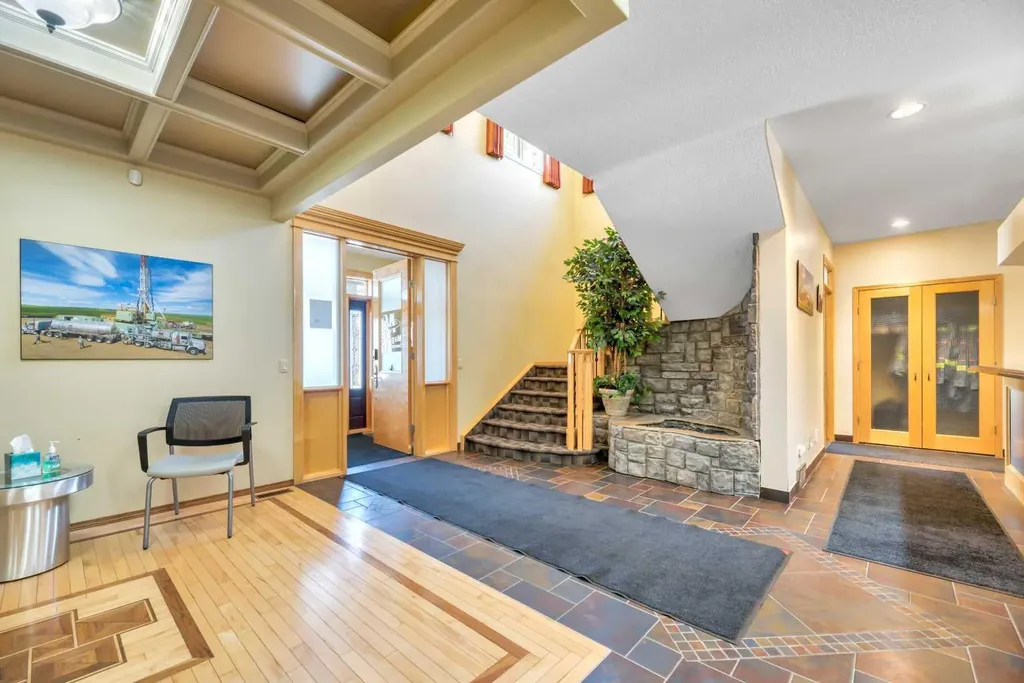 114 & 118 Canal Garden Strathmore AB T1P 1Y4