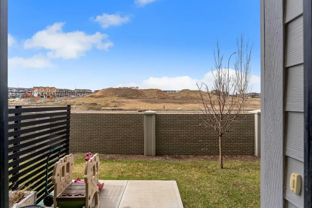 136 Sage Meadows Gardens NW Calgary AB T3P1K2