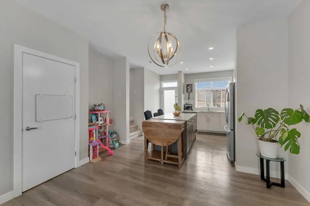 136 Sage Meadows Gardens NW Calgary AB T3P1K2