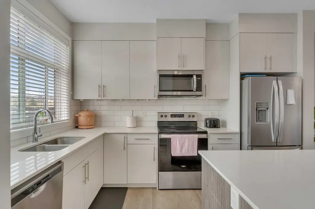 136 Sage Meadows Gardens NW Calgary AB T3P1K2