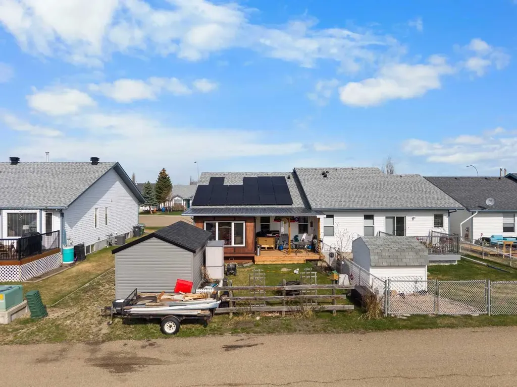 4366 54a Avenue Close Innisfail AB T4G 1X5