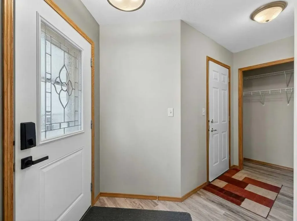 4366 54a Avenue Close Innisfail AB T4G 1X5