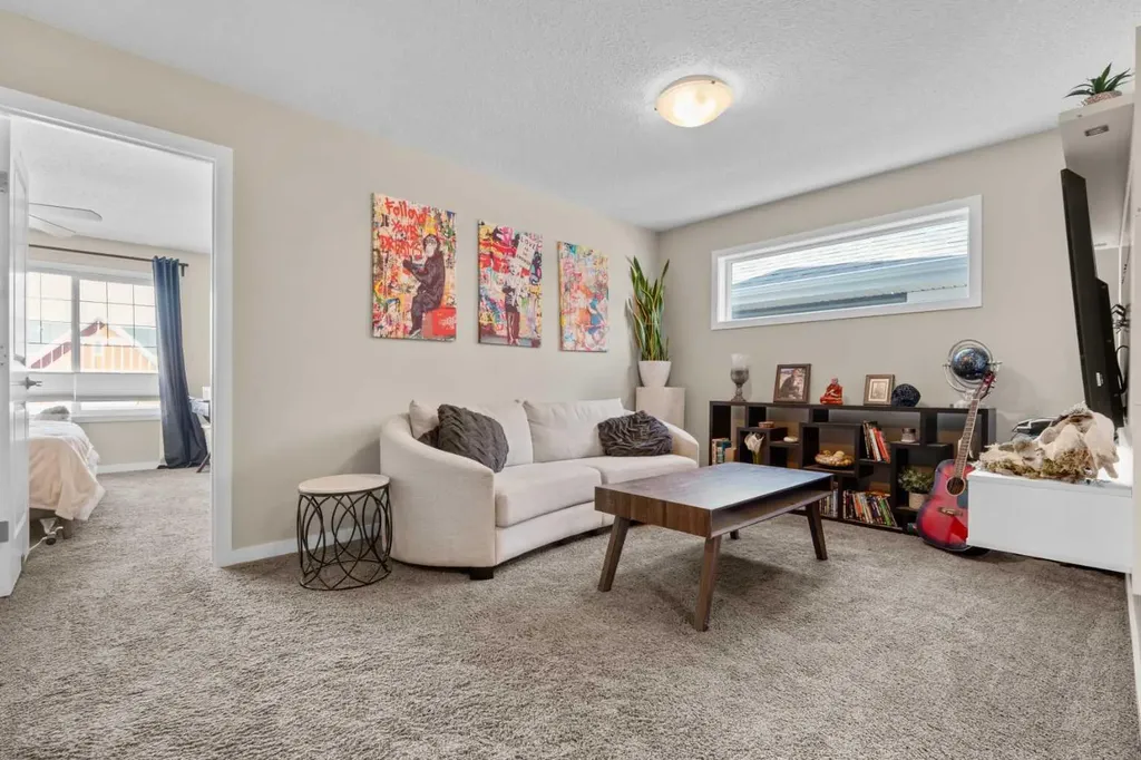 534 River Heights Crescent Cochrane AB T4C 0T8