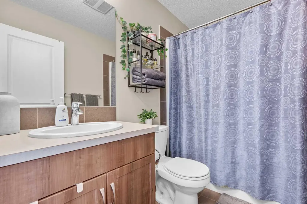 534 River Heights Crescent Cochrane AB T4C 0T8
