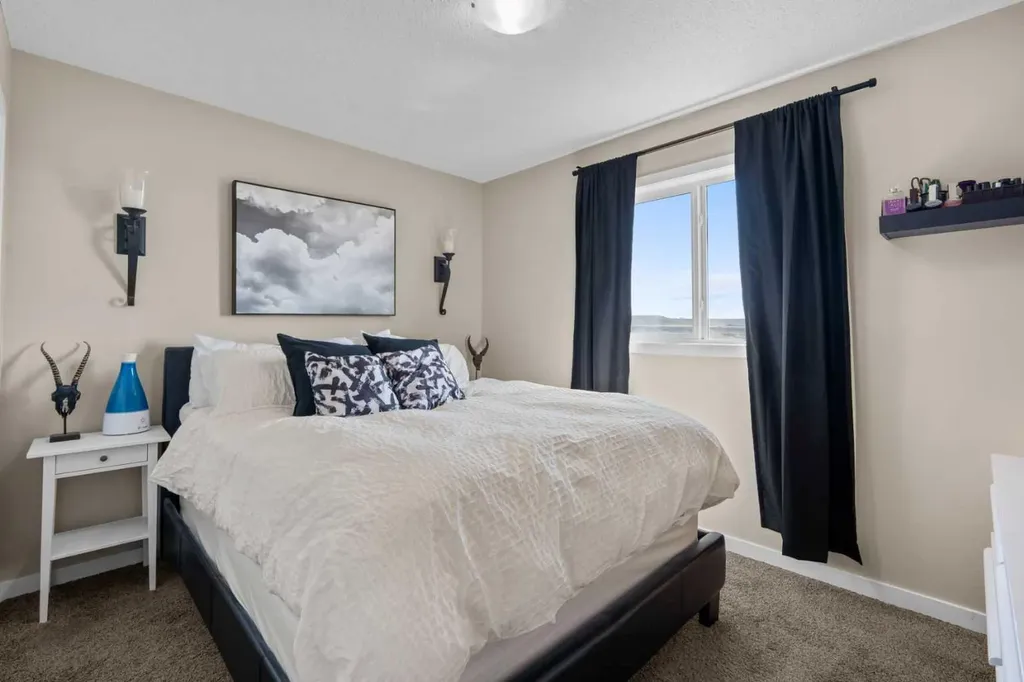 534 River Heights Crescent Cochrane AB T4C 0T8