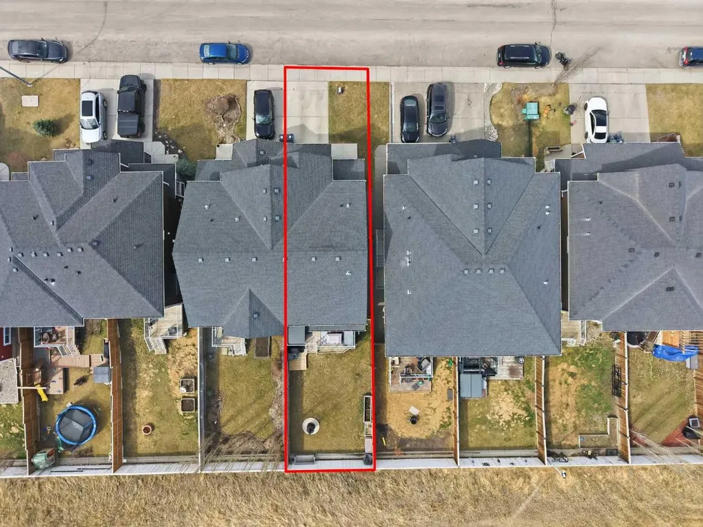 534 River Heights Crescent Cochrane AB T4C 0T8