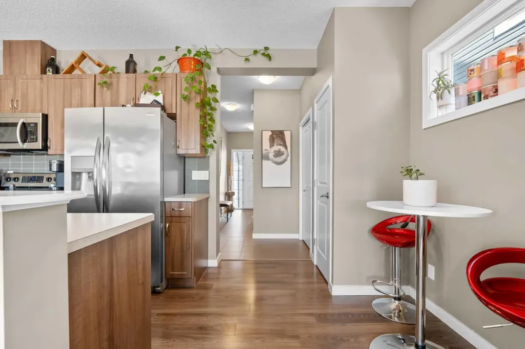 534 River Heights Crescent Cochrane AB T4C 0T8