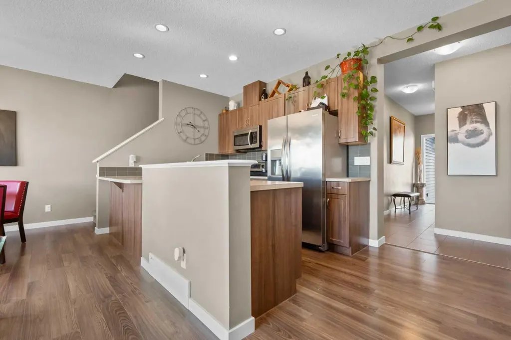 534 River Heights Crescent Cochrane AB T4C 0T8