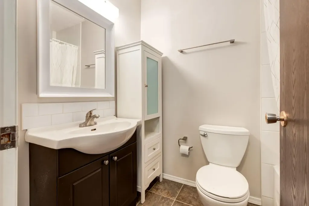3519 49 Street NW Calgary AB T3A 2C7