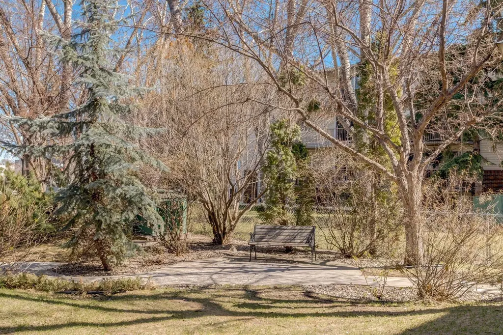 3519 49 Street NW Calgary AB T3A 2C7