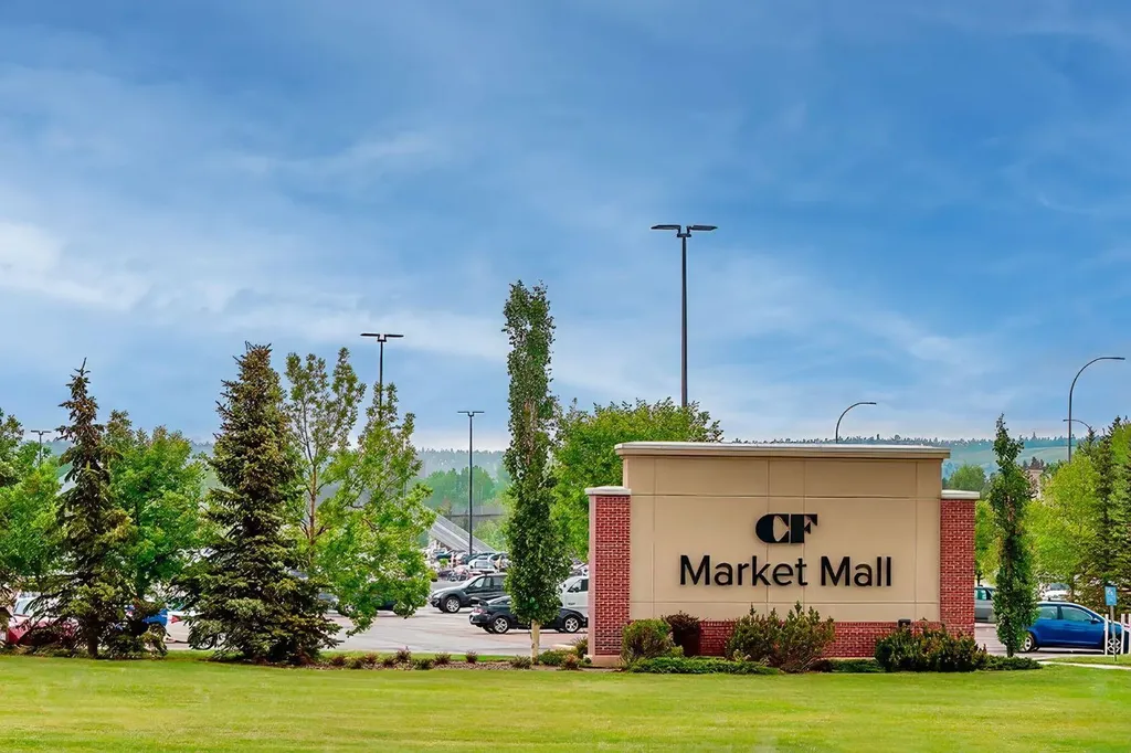 3519 49 Street NW Calgary AB T3A 2C7