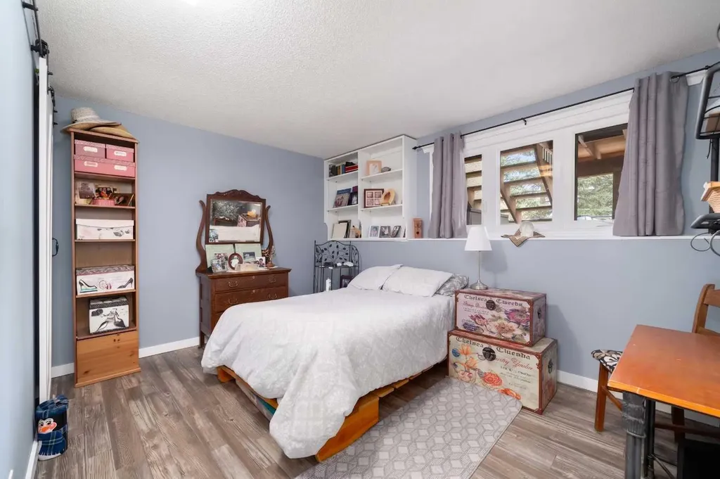 11010 Bonaventure Drive SE Calgary AB T2J3A8
