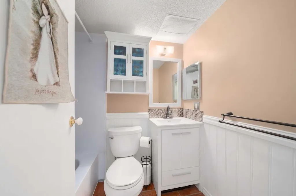 11010 Bonaventure Drive SE Calgary AB T2J3A8