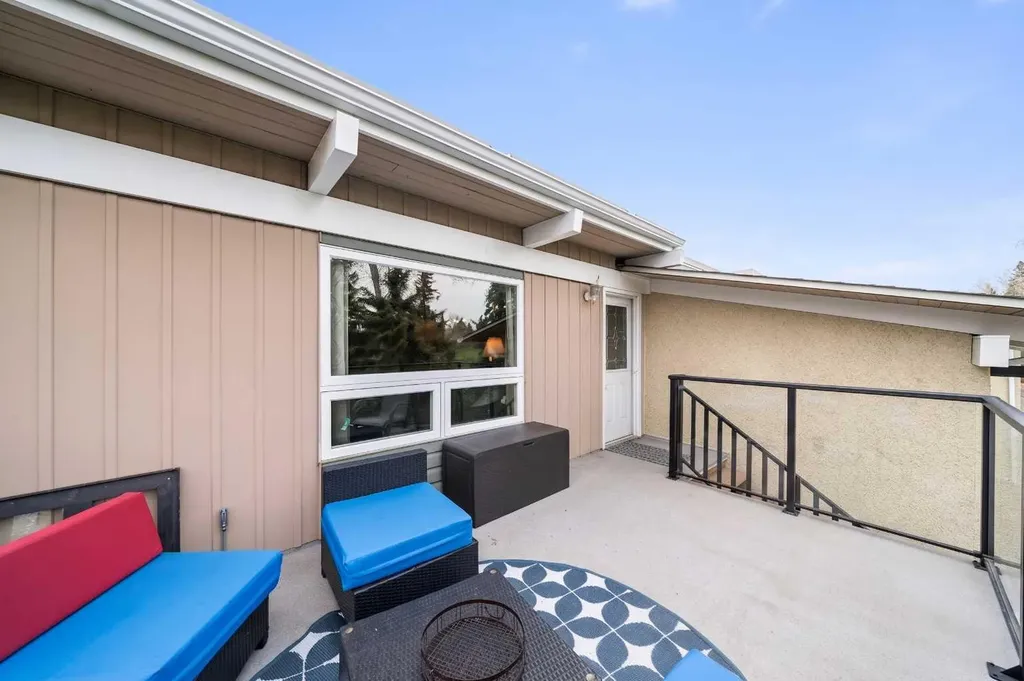 11010 Bonaventure Drive SE Calgary AB T2J3A8
