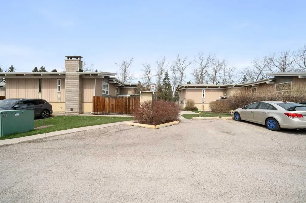 11010 Bonaventure Drive SE Calgary AB T2J3A8