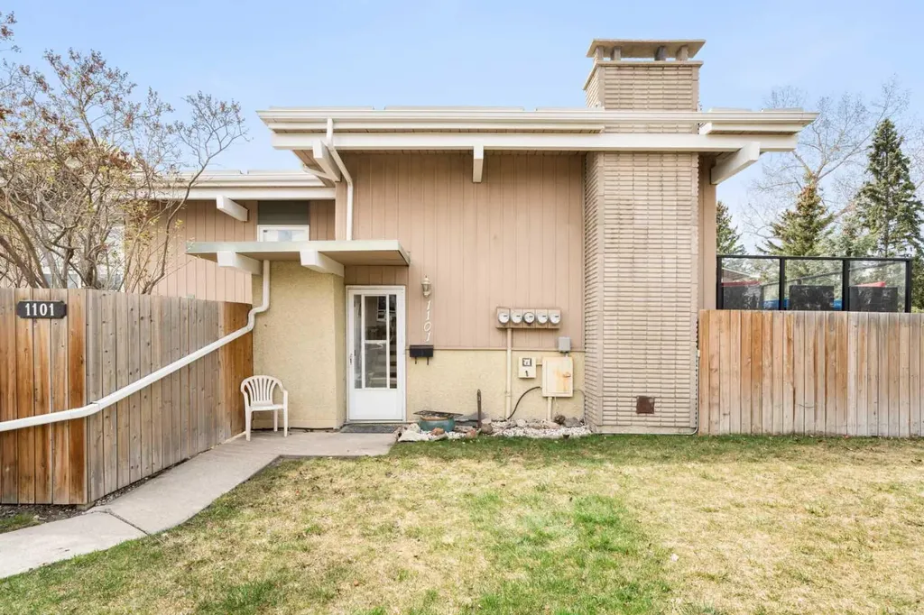 11010 Bonaventure Drive SE Calgary AB T2J3A8