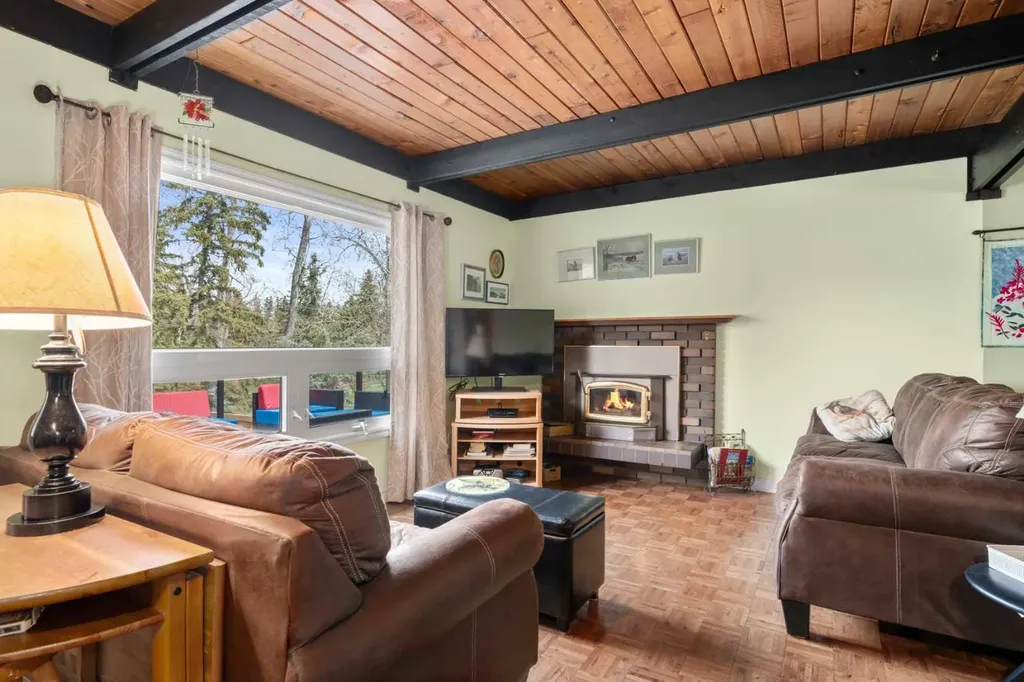 11010 Bonaventure Drive SE Calgary AB T2J3A8