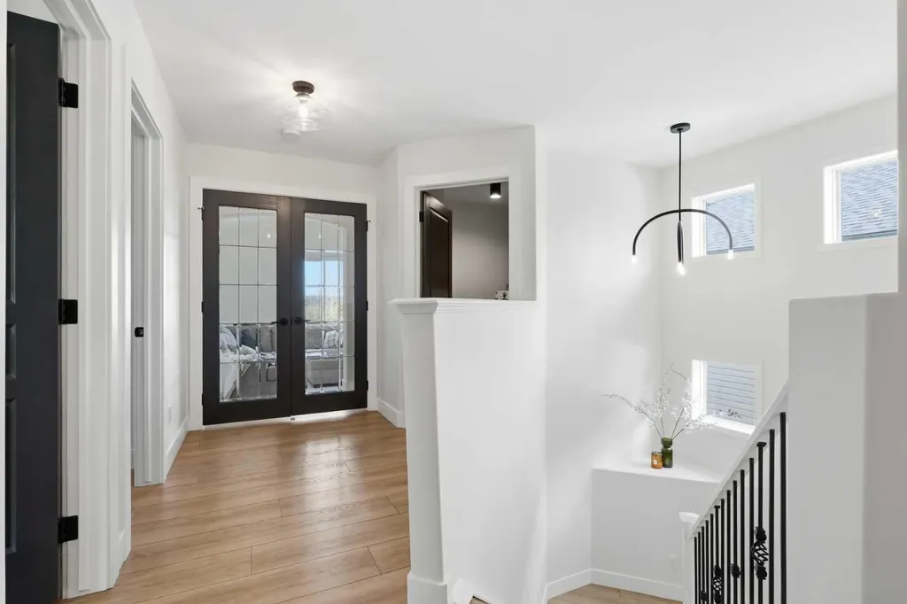 15 Valley Stream Manor NW Calgary AB T3B5V9