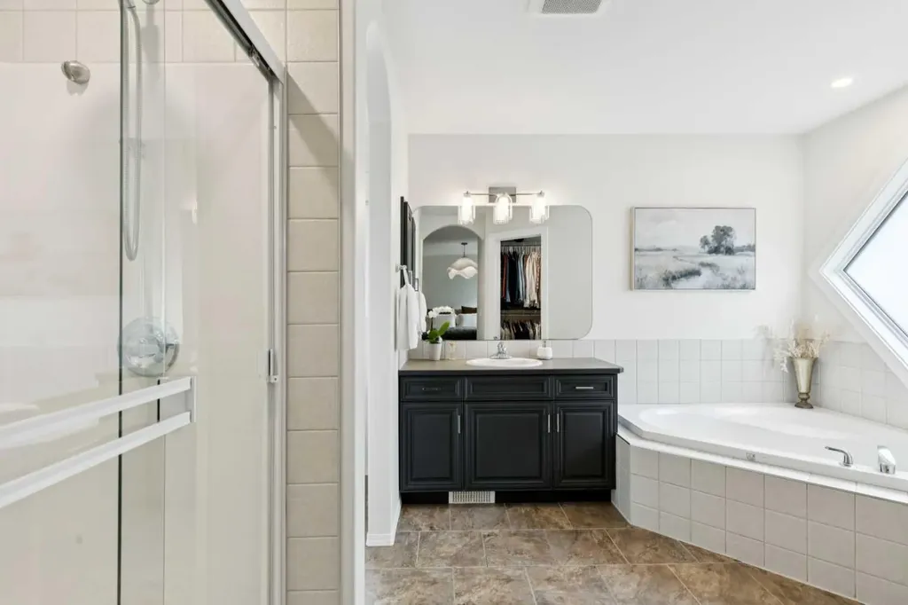15 Valley Stream Manor NW Calgary AB T3B5V9