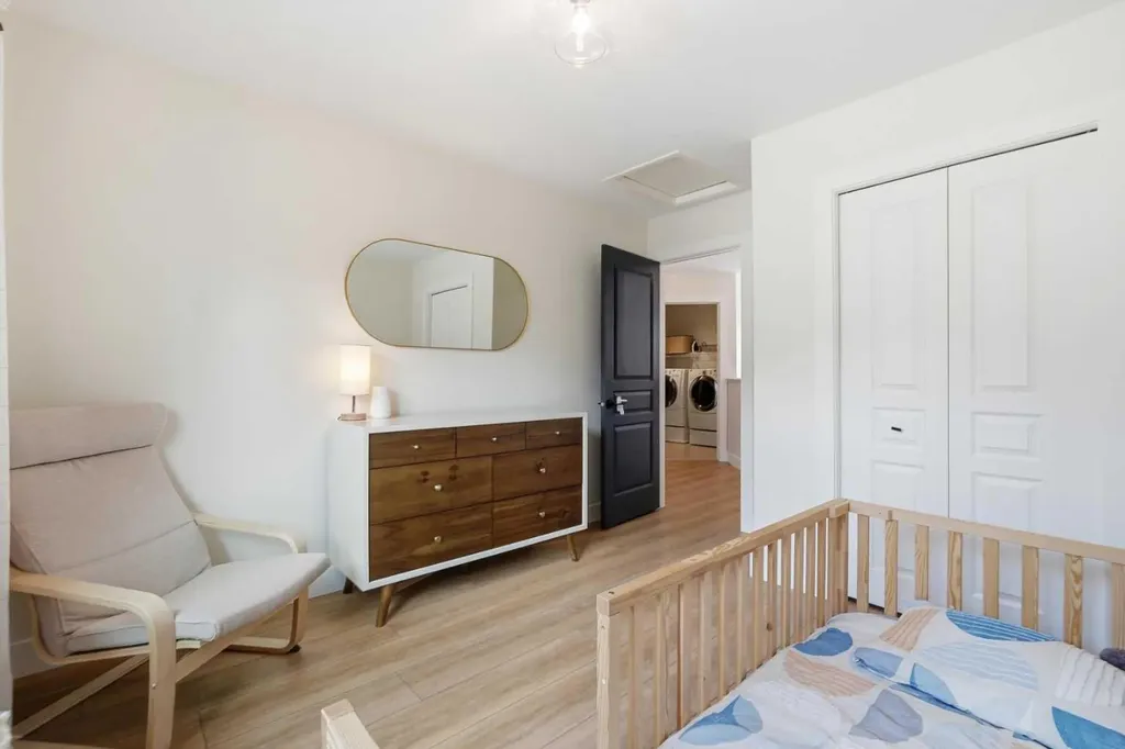 15 Valley Stream Manor NW Calgary AB T3B5V9