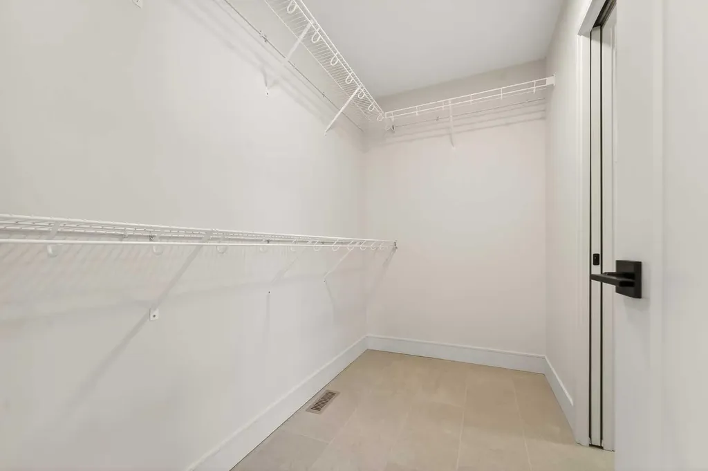 2533 16 Avenue Coaldale AB T1M 0G7