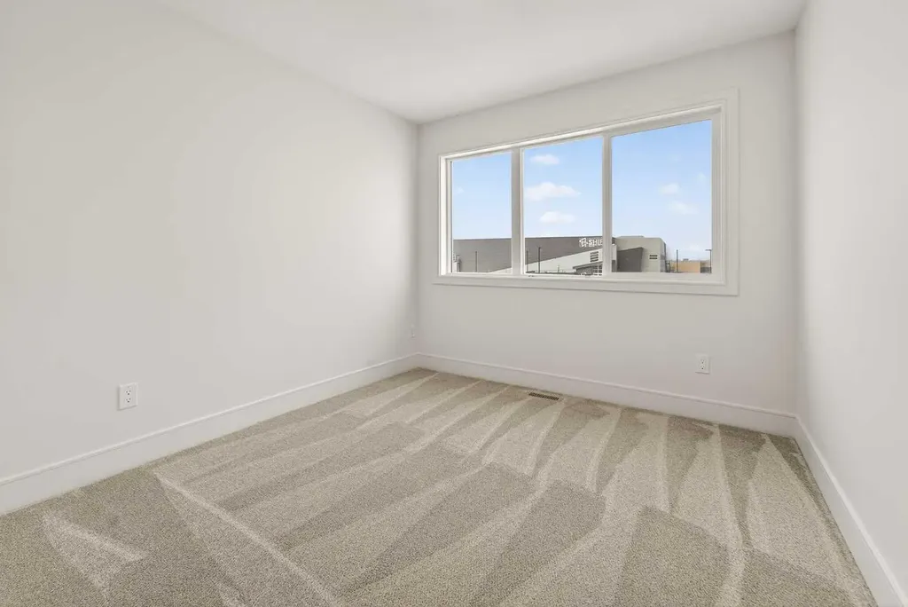 2533 16 Avenue Coaldale AB T1M 0G7