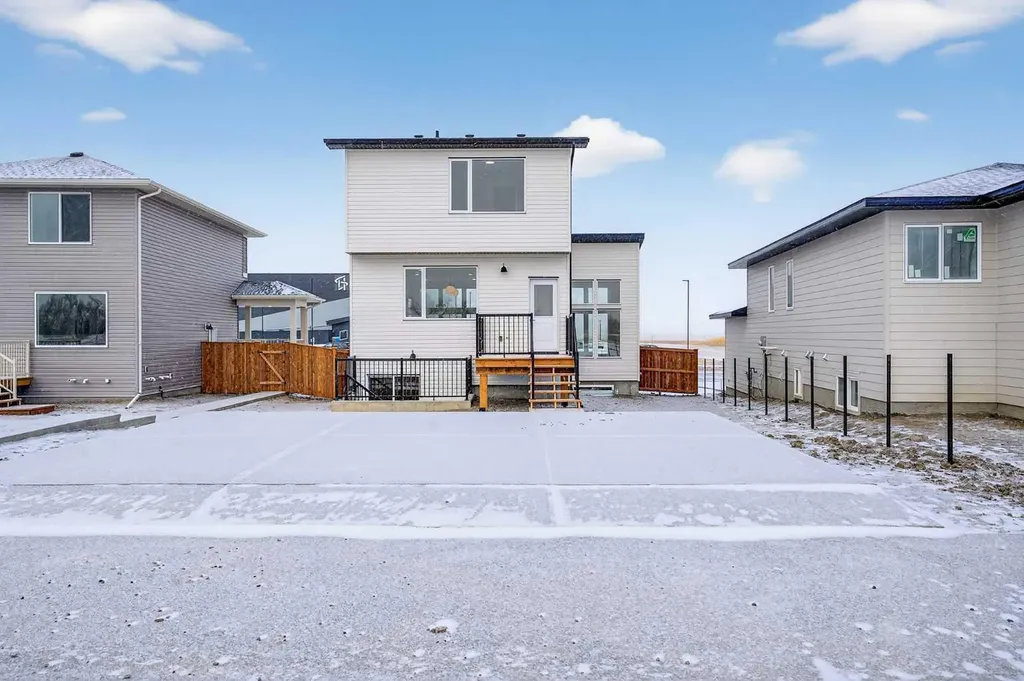 2533 16 Avenue Coaldale AB T1M 0G7
