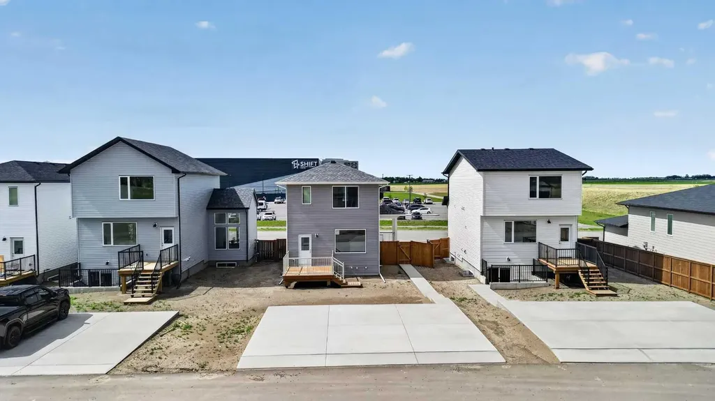 2537 16 Avenue Coaldale AB T1M 0G7