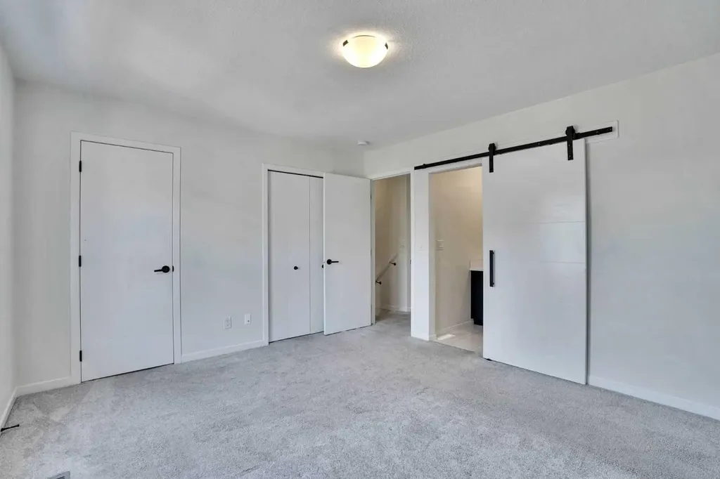 229 South Point Park SW Airdrie AB T4B 5G8