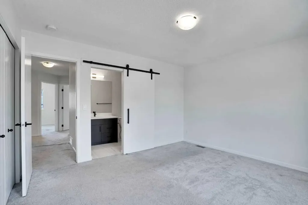 229 South Point Park SW Airdrie AB T4B 5G8