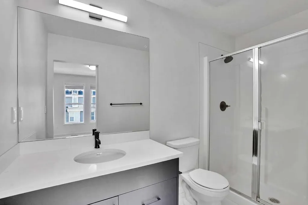 229 South Point Park SW Airdrie AB T4B 5G8