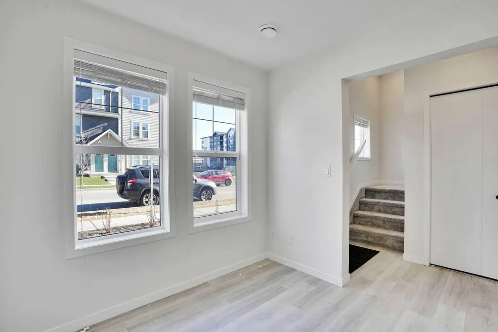 229 South Point Park SW Airdrie AB T4B 5G8