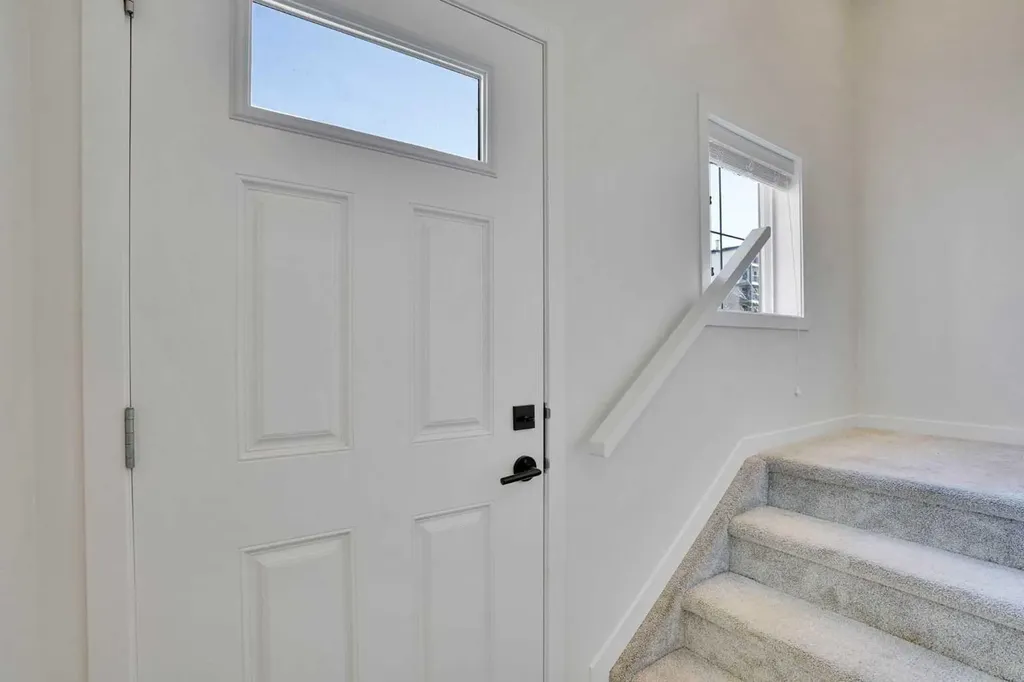 229 South Point Park SW Airdrie AB T4B 5G8