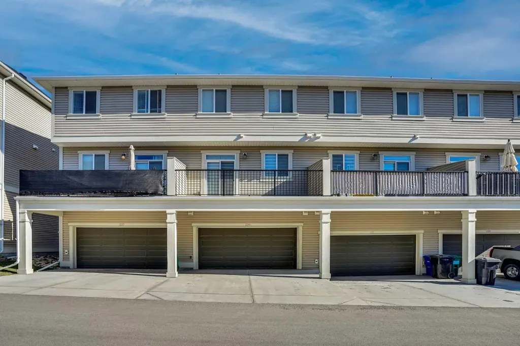 229 South Point Park SW Airdrie AB T4B 5G8