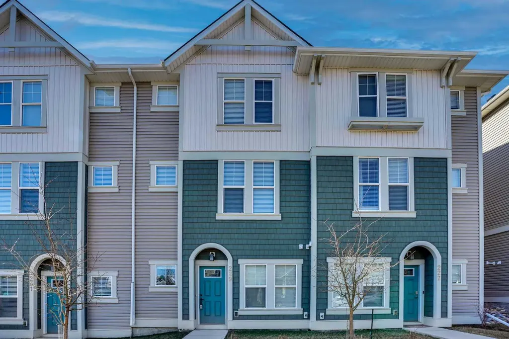 229 South Point Park SW Airdrie AB T4B 5G8