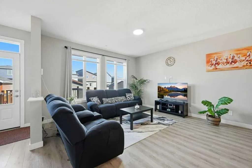 75 Howse Crescent NE Calgary AB T3P 1L4