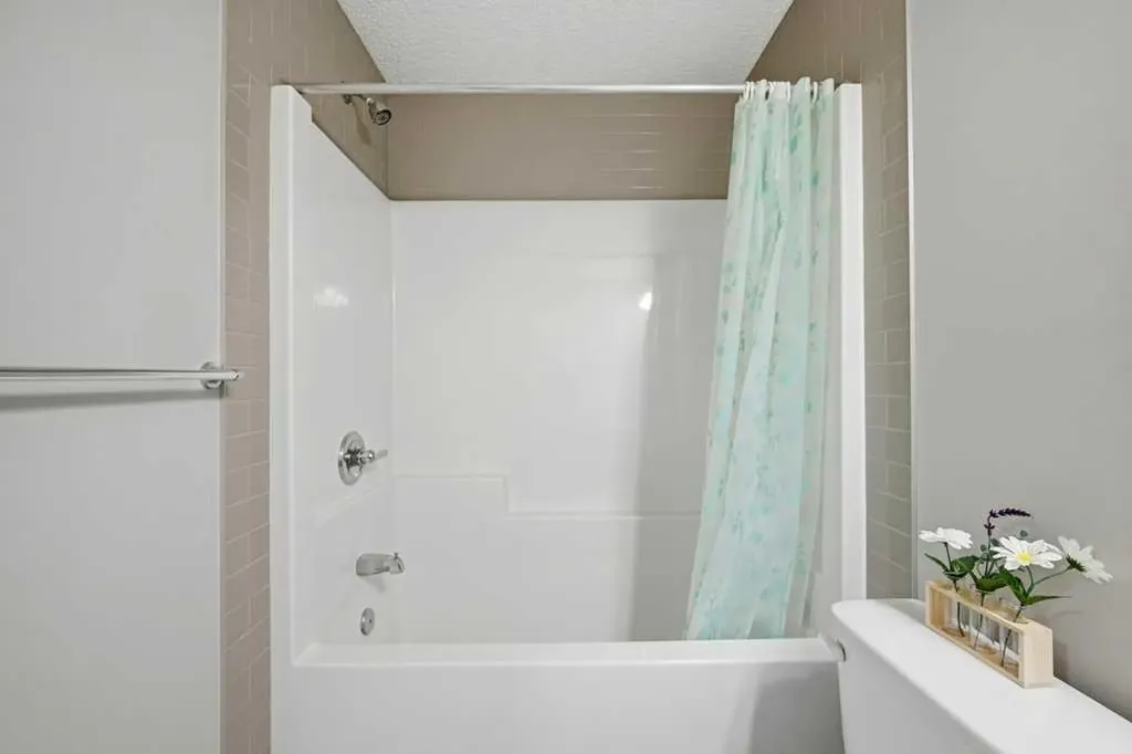 75 Howse Crescent NE Calgary AB T3P 1L4