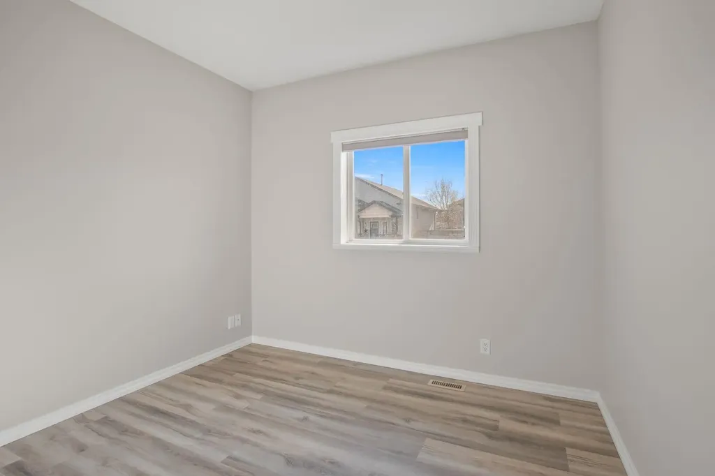 74 Jack Crescent Red Deer AB T4P 0B1