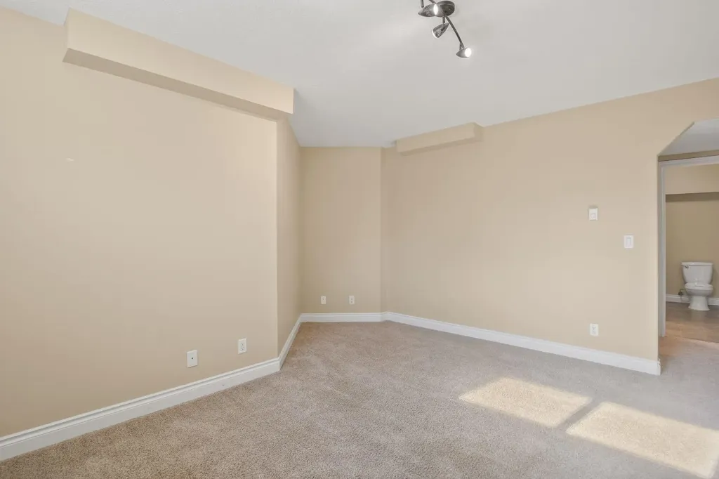 74 Jack Crescent Red Deer AB T4P 0B1