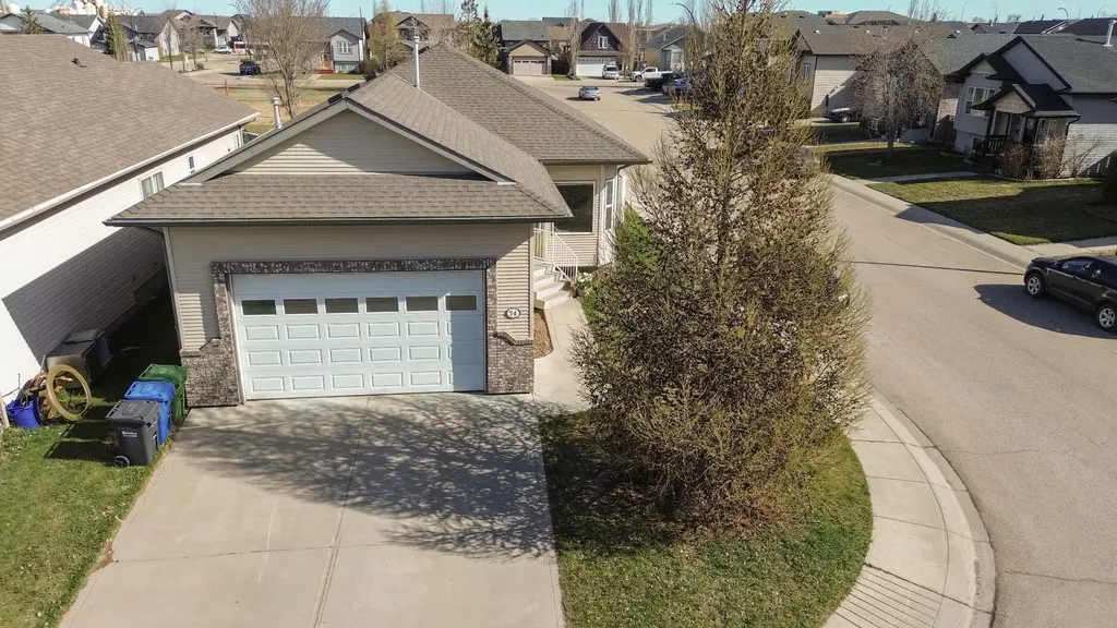 74 Jack Crescent Red Deer AB T4P 0B1