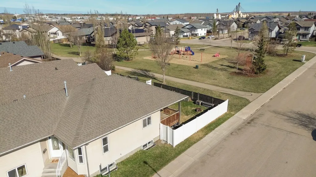 74 Jack Crescent Red Deer AB T4P 0B1