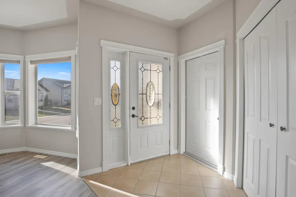 74 Jack Crescent Red Deer AB T4P 0B1